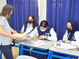 Seniors Representative ELECTION-Girls